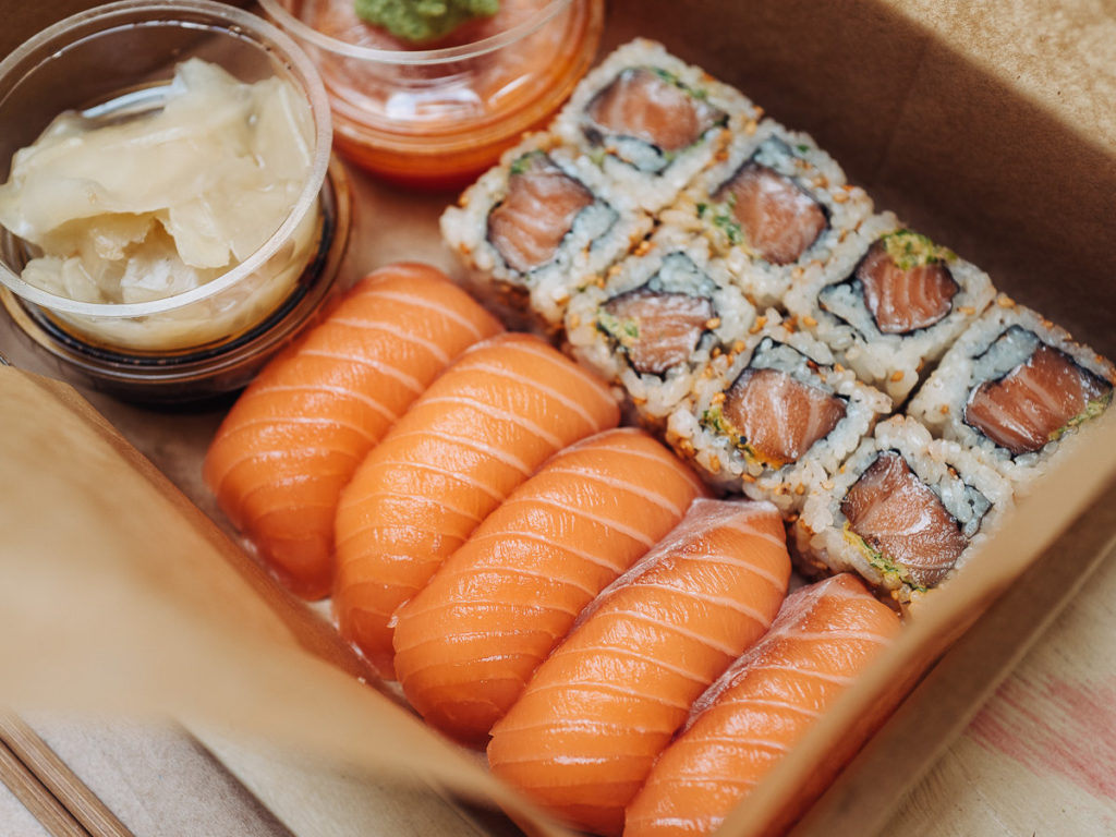 Zestaw sushi Salmon Set z łososiem z Japonki Browary Warszawskie